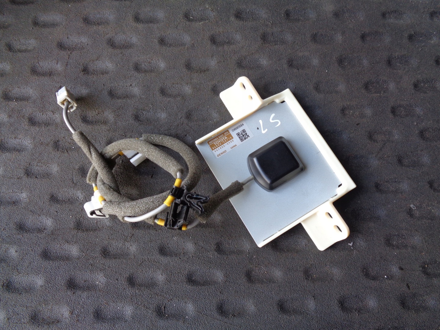 Antenne GPS 86860-50110 LEXUS LS 460 600