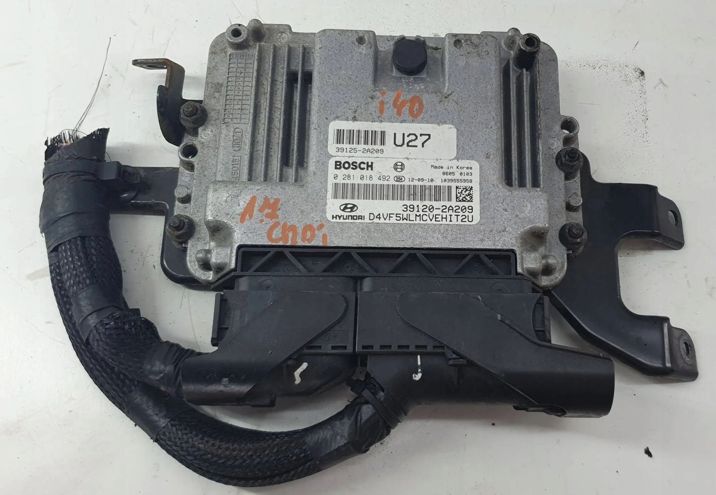 Hyundai i40 1.7 CRDI control unit of the engine ECU computer
