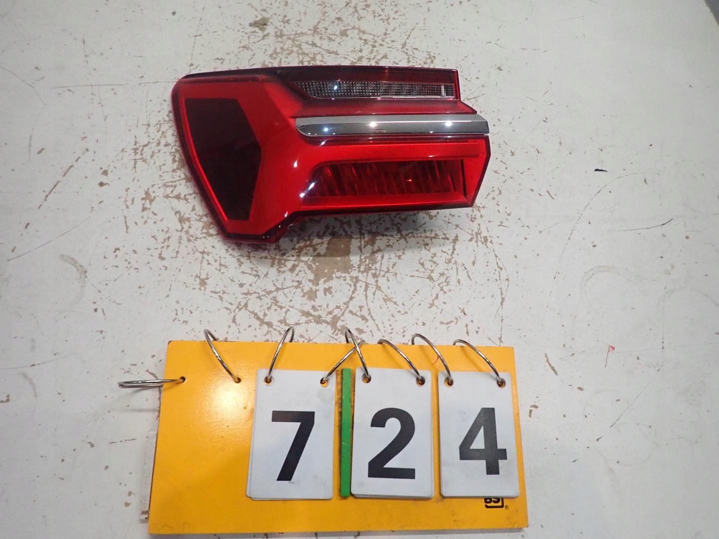 light rear part rear left AUDI A6 C8 2018- sedan 4K