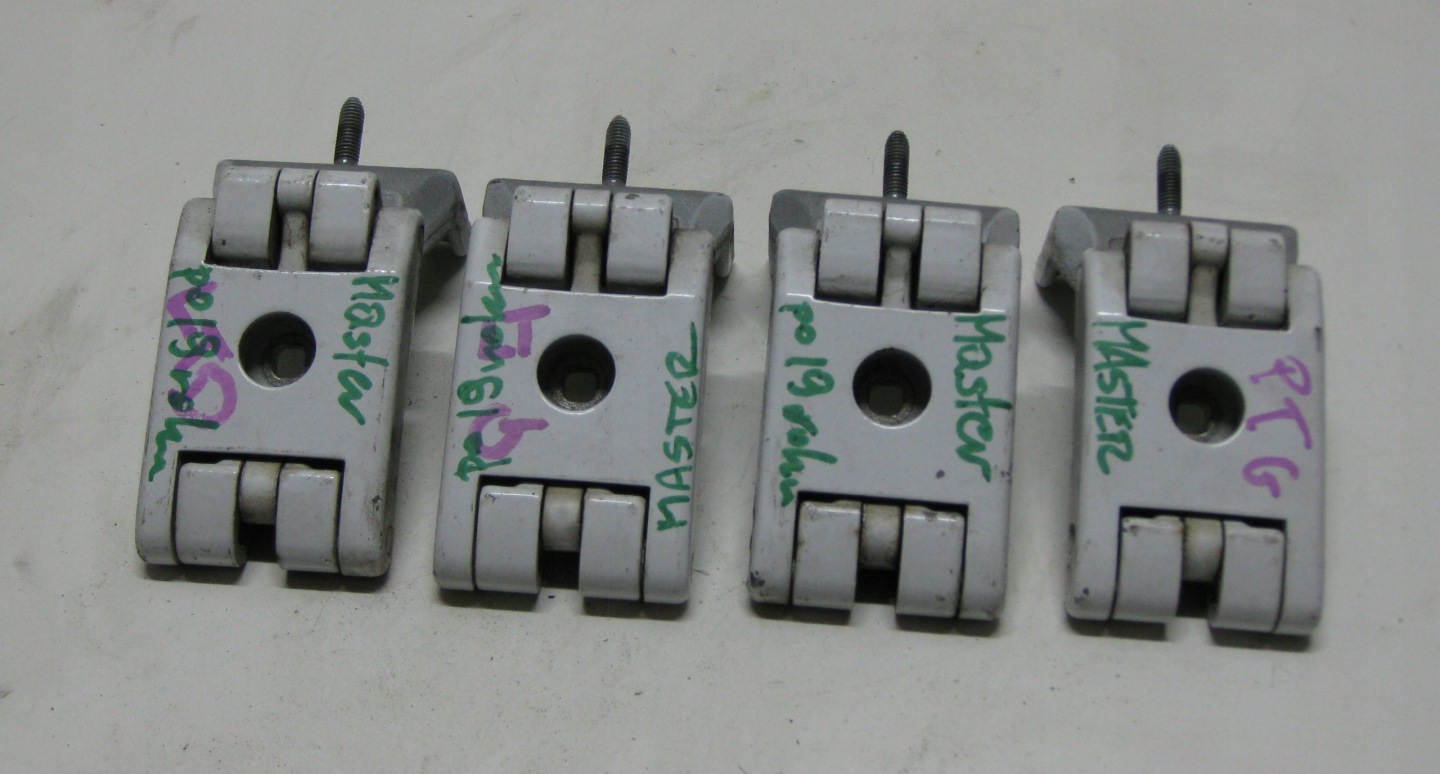 RENAULT MASTER 2.3DCI hinge door rear part left right 844009783R