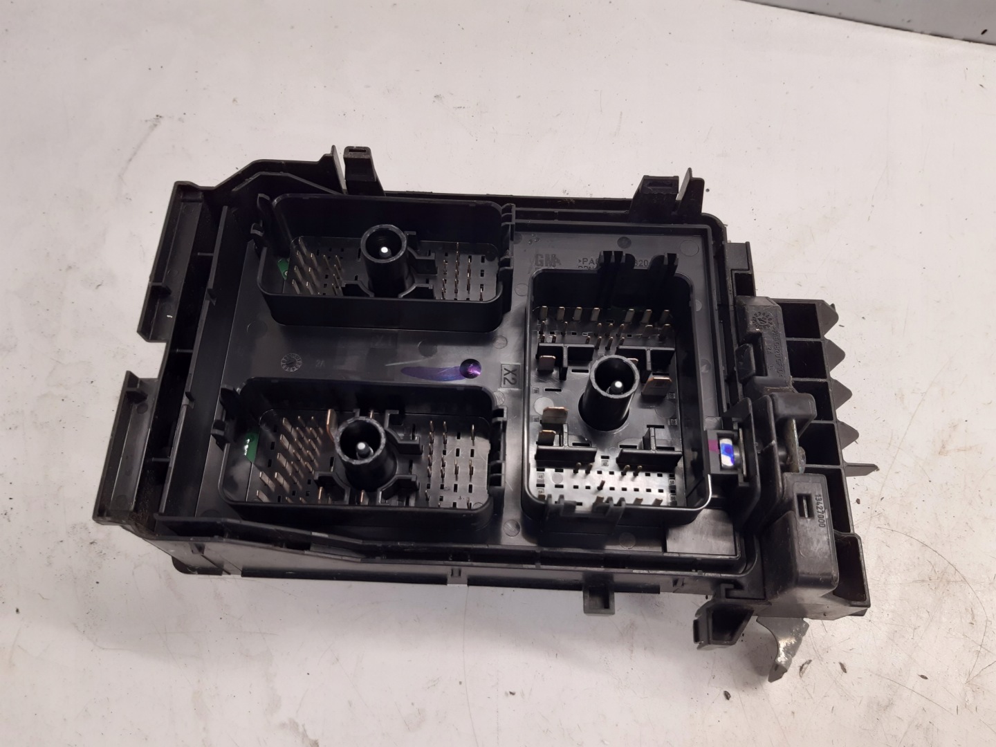 Module fusibles 39040853 Opel Astra K