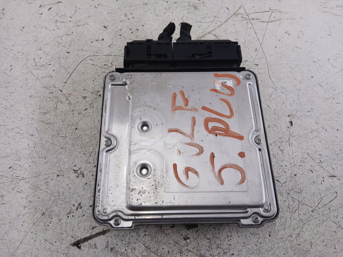 VW GOLF V plus 1.9 TDI control unit of the engine 03G906016EF
