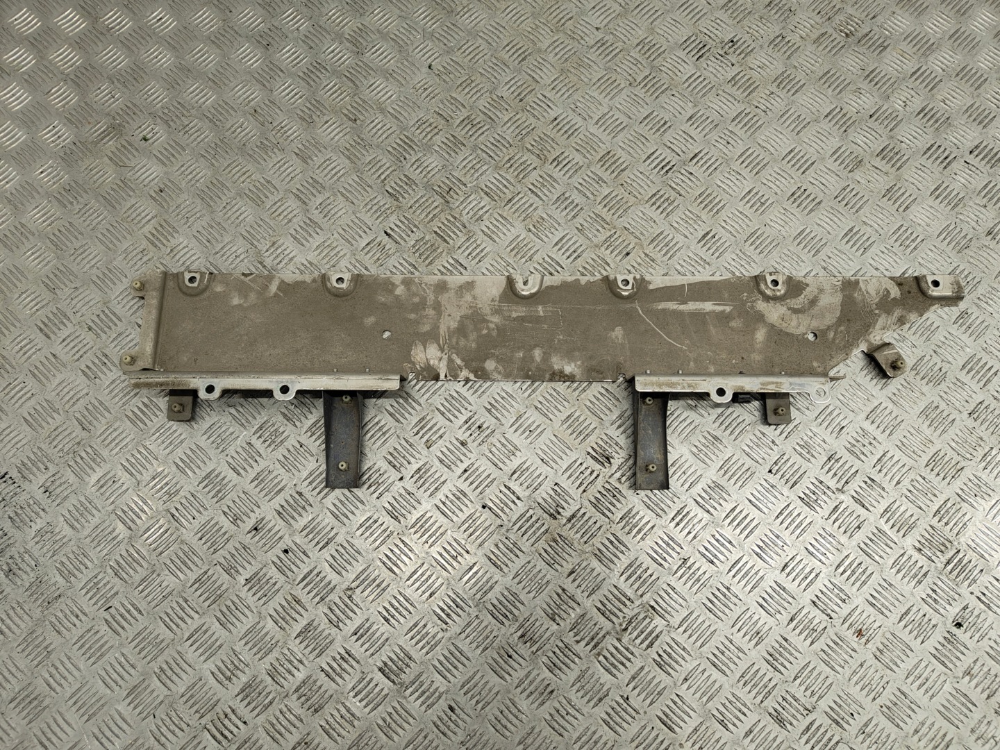 BMW IX I20 BLENDE ABDECKUNG ABDECKUNG UNTERFAHRSCHUTZ 8834405