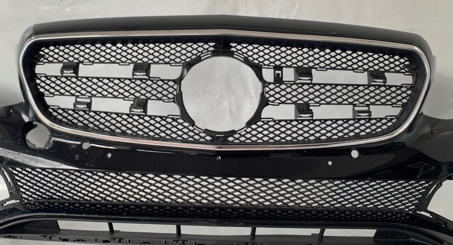 of a bumper front front MERCEDES E-KLASA 213 PDC