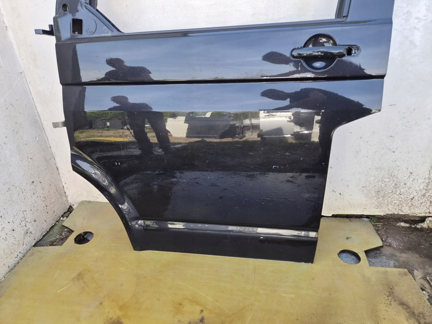 door front left VW T5 T5 LIFT front kierowca/ driver´s black,