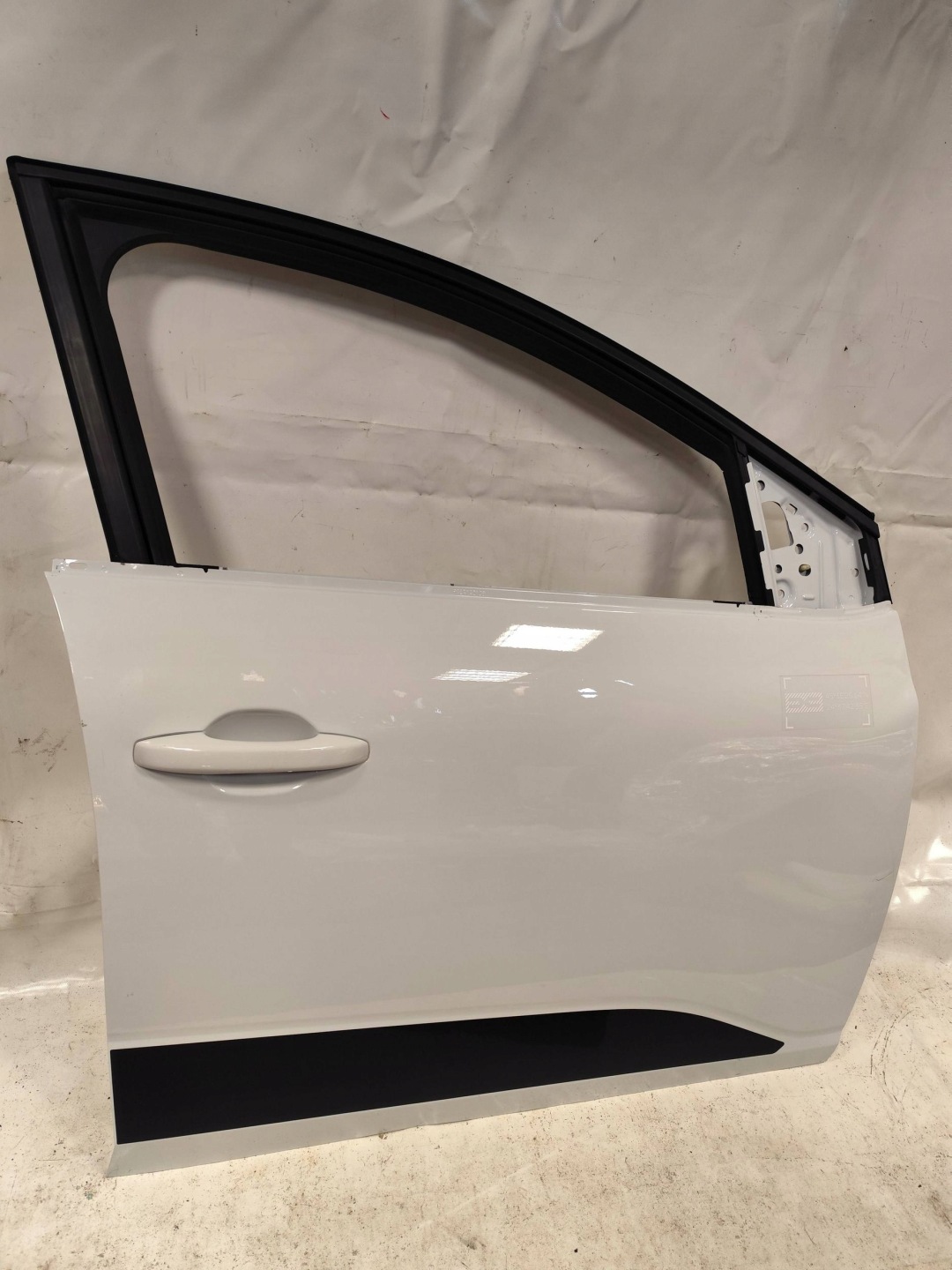 DACIA SANDERO III door front front right complete DEMONTAZ