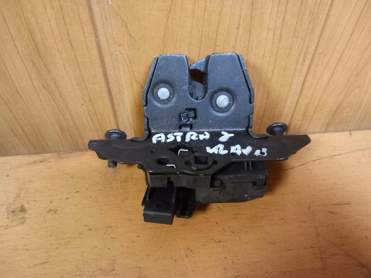 lock bonnet boot OPEL ASTRA J IV 13587646 09-15