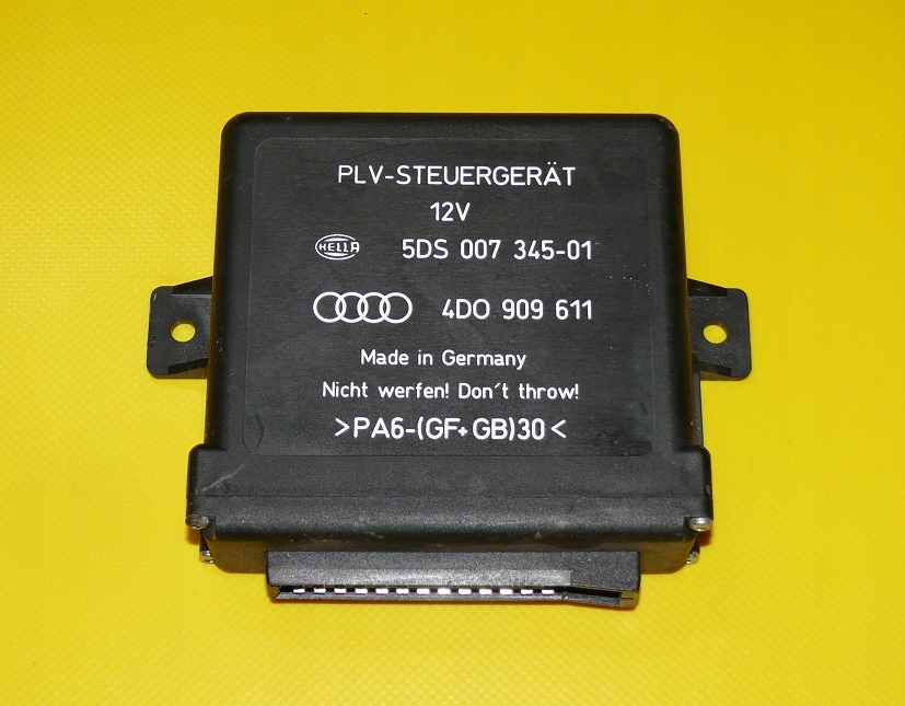 module control unit control of the steering wheel AUDI A8 D2 94-98r. 4D0909611