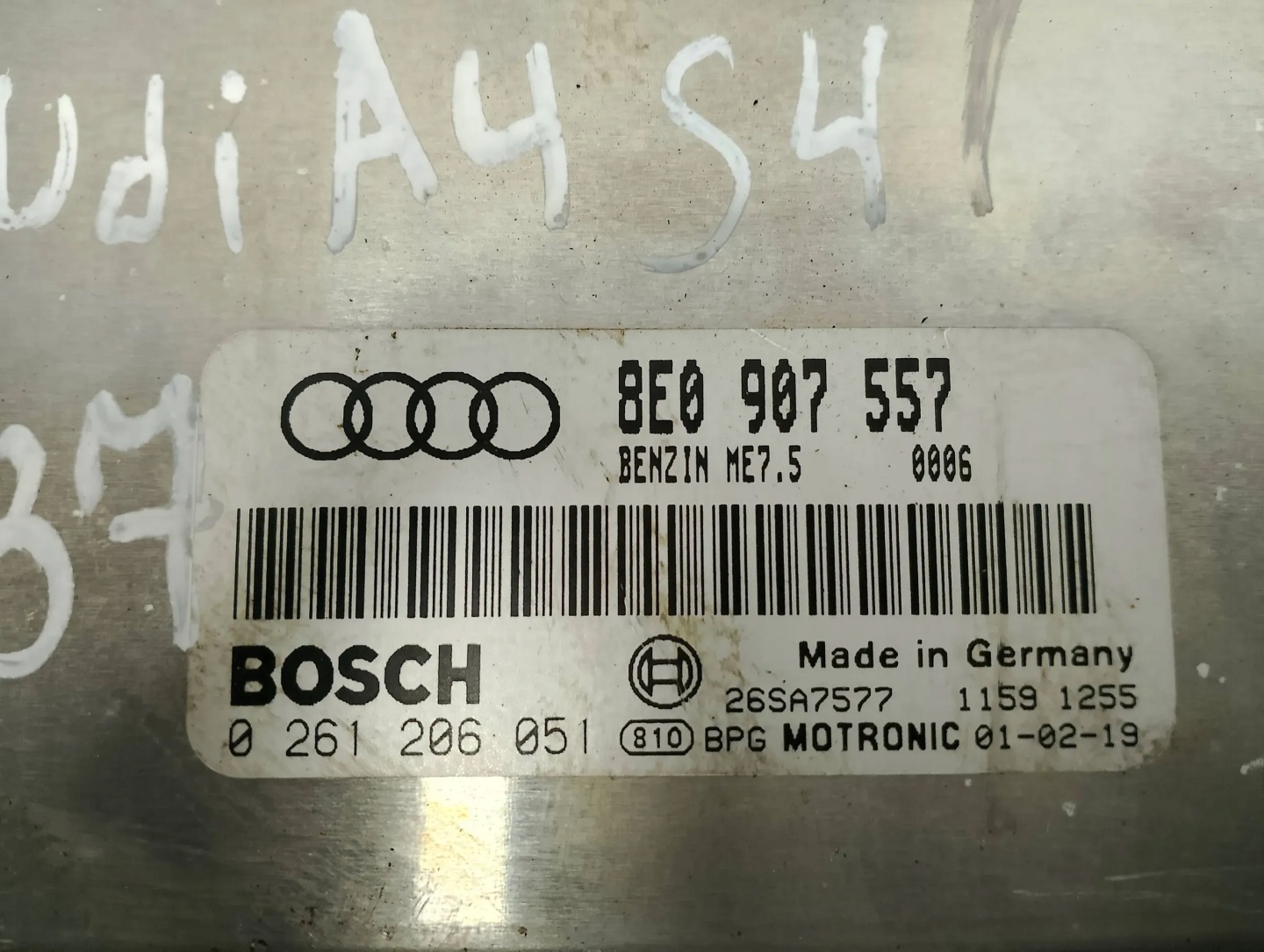 Audi A4 S4 B6 8E 8H 2001 Sterowniki Motore