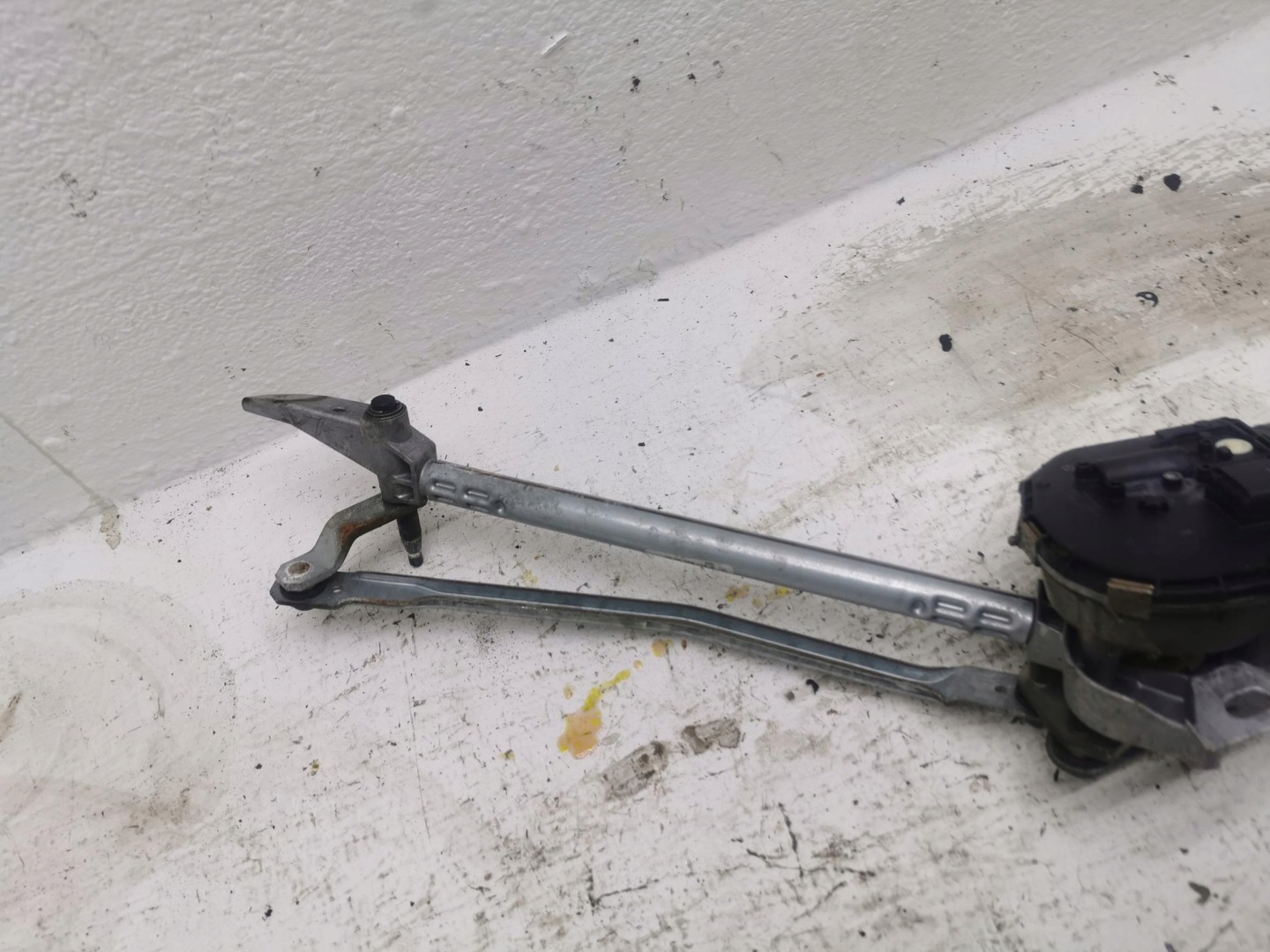 wiper mechanism front MERCEDES E-KLASA W211