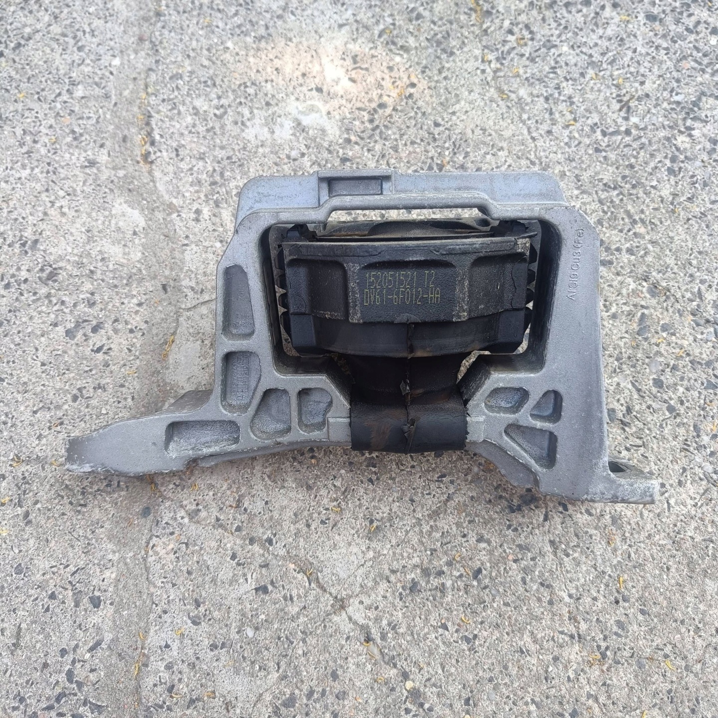 Ford Kuga MK2 1.5 petrol 2015 engine mount