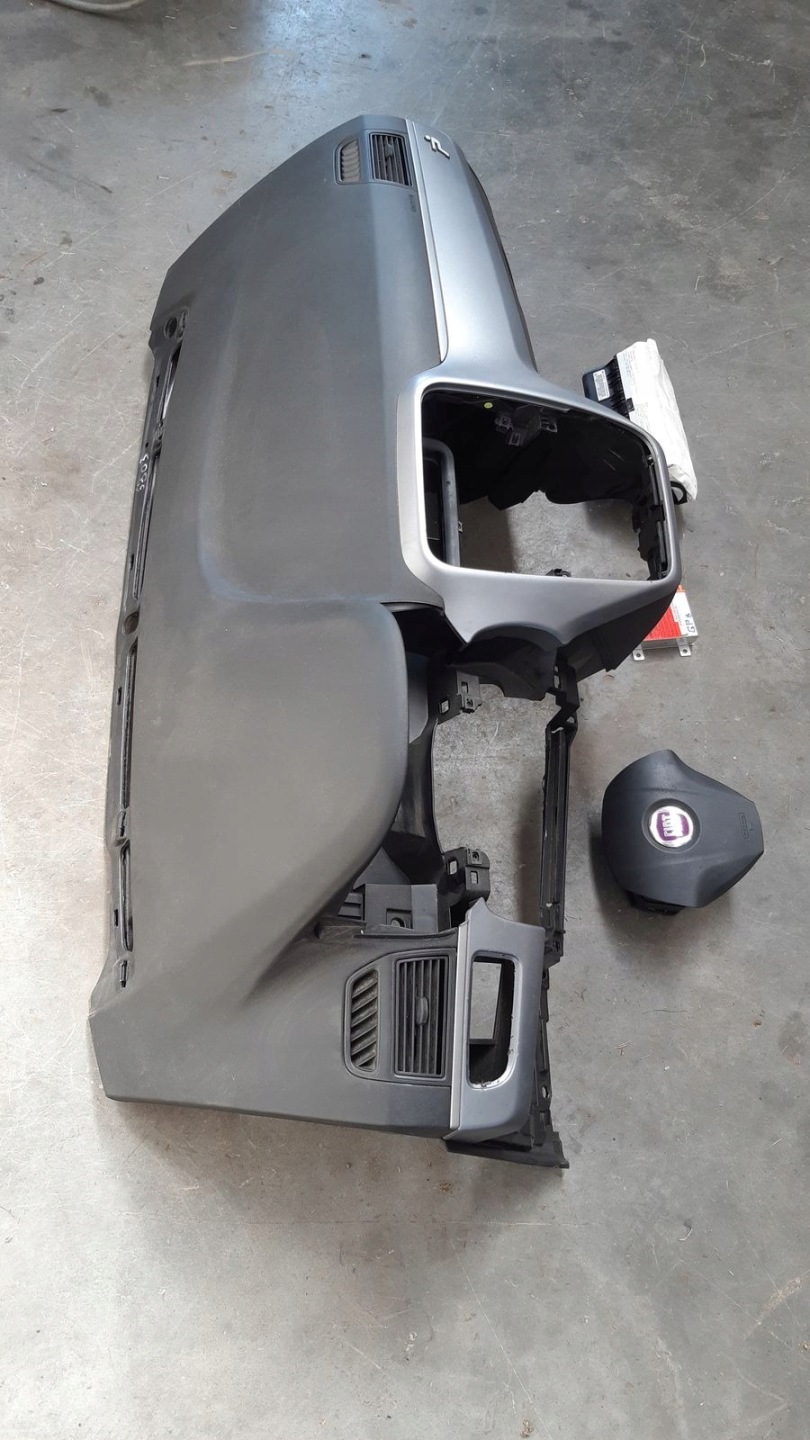 dashboard console tension belts Fiat Grande Punto
