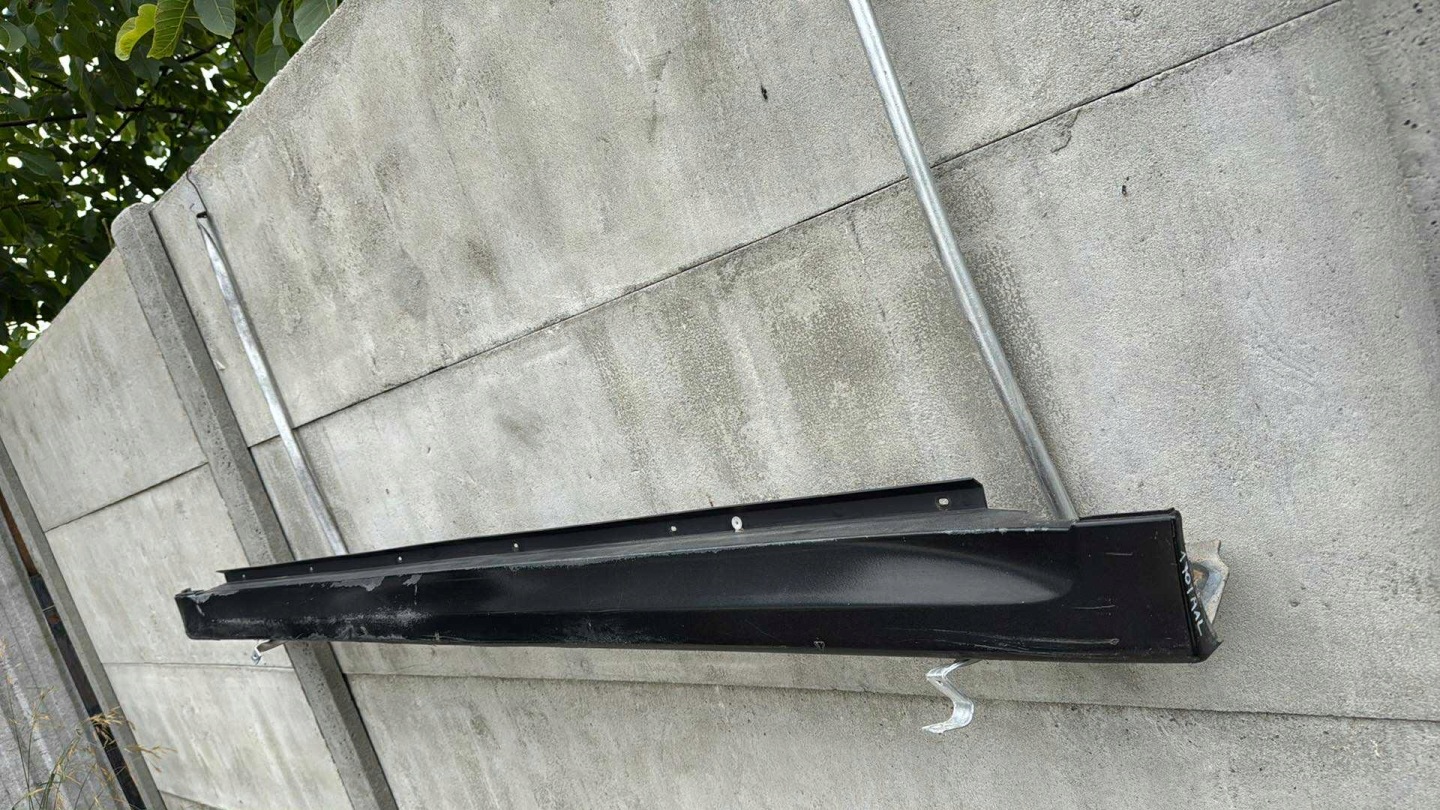 left moulding threshold SAAB 9-3 93 VECTOR ARC colour 170 sedan kombi 02-07 threshold