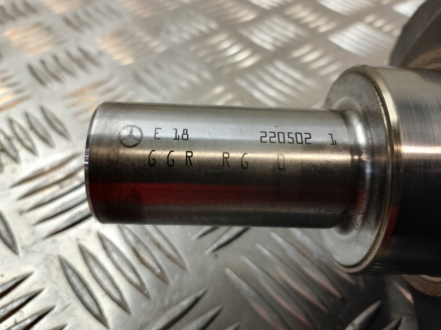 crank MERCEDES W 203 compressor; 1.8 B 143 KM OE R27101