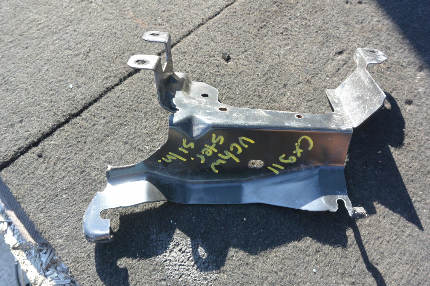 POIGNÉE SUPPORT PLAQUE KOMPUTERA MOTEUR MAZDA CX9