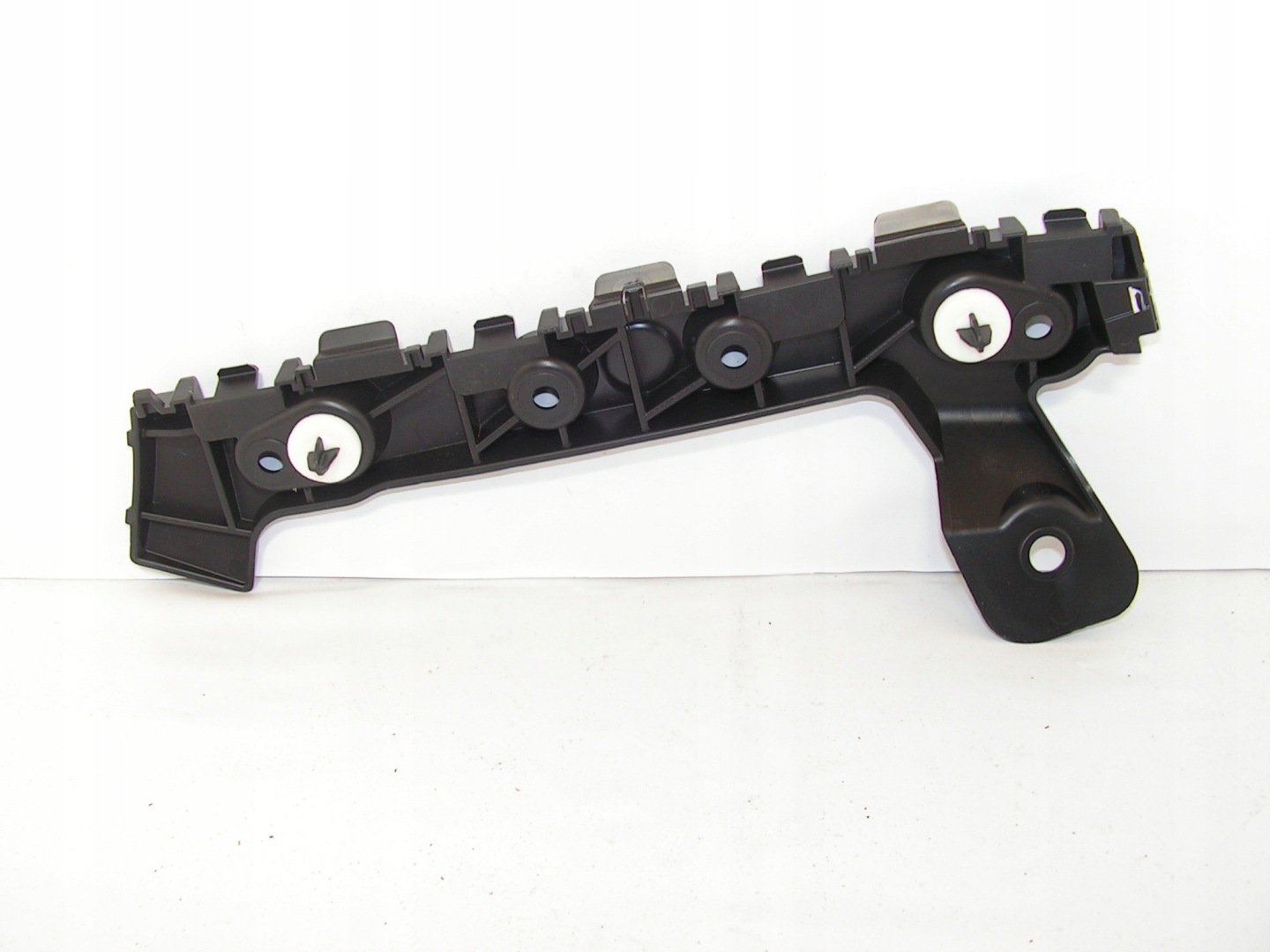 Ford Fiesta MK8 support left rear part H1BB-17A882-A1