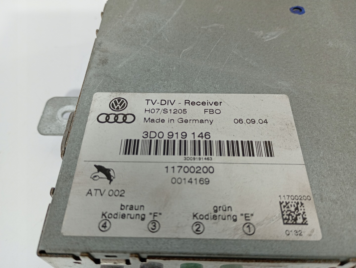 VW Phaeton 04-07 TUNER TV OE 3D0919146