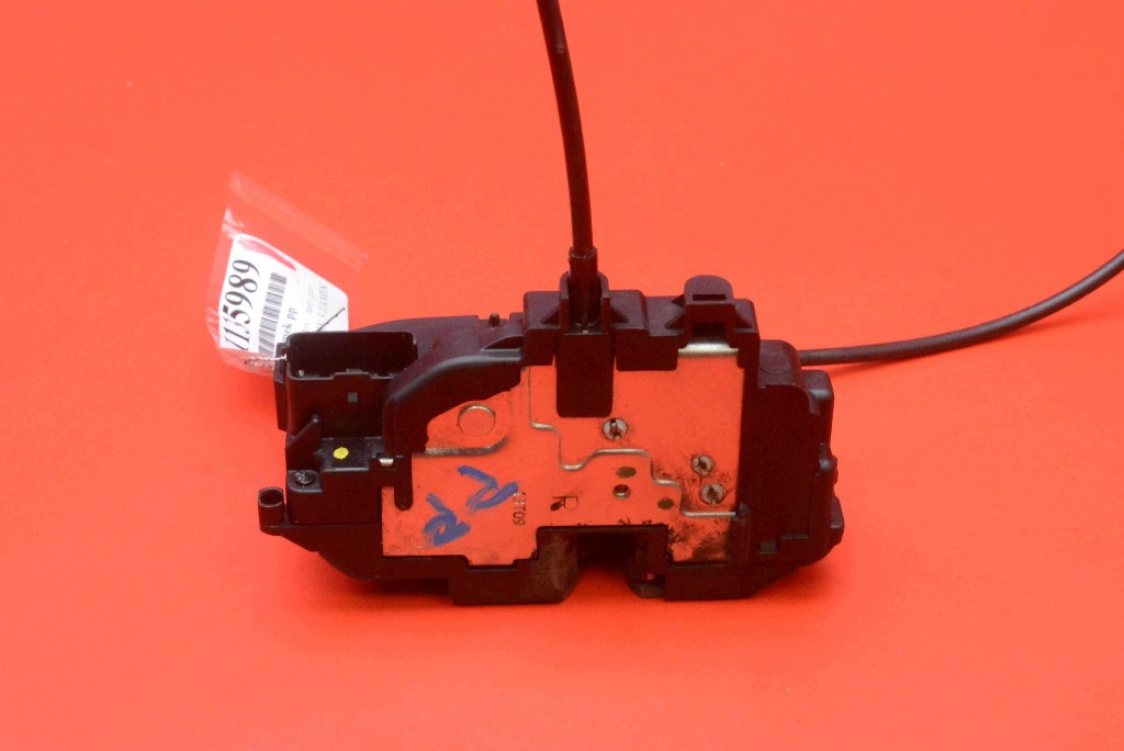 lock door right front front EU 8200497604--B RENAULT KANGOO 2 II 07-13