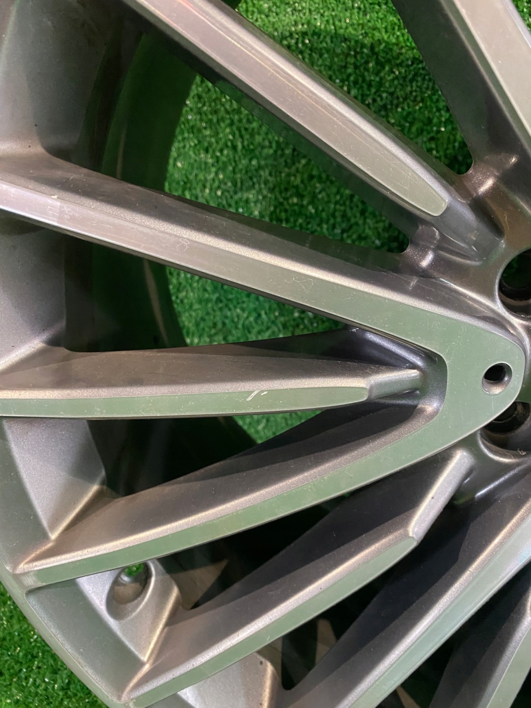 disk MERCEDES S-KLASA W223 21” 10J ET48 NR.F044