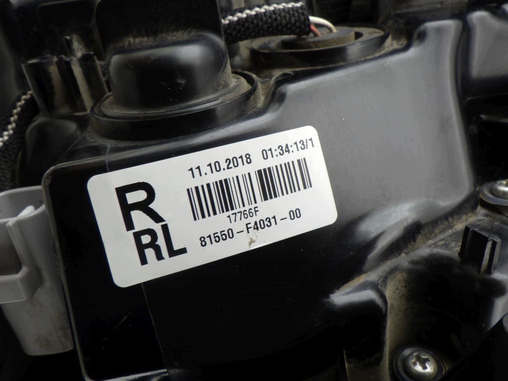 TOYOTA C-HR CHR 16- light rear right