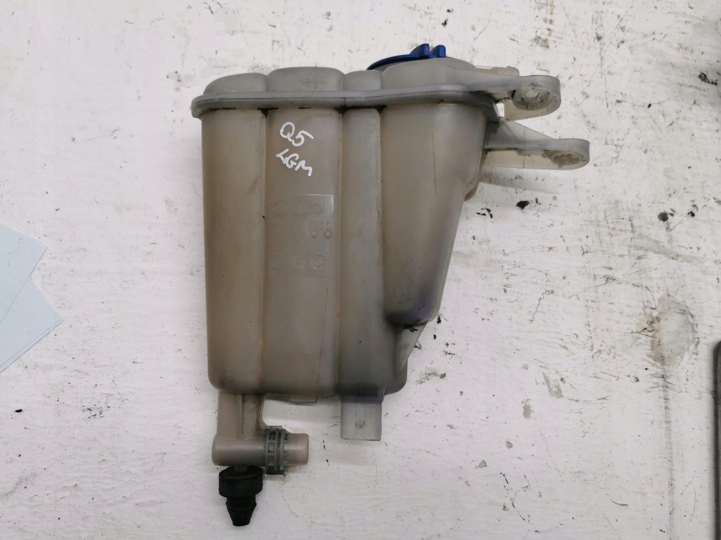 Scheibenwaschbehälter AUDI Q5 8R 8K0121403C 2.0 TDI