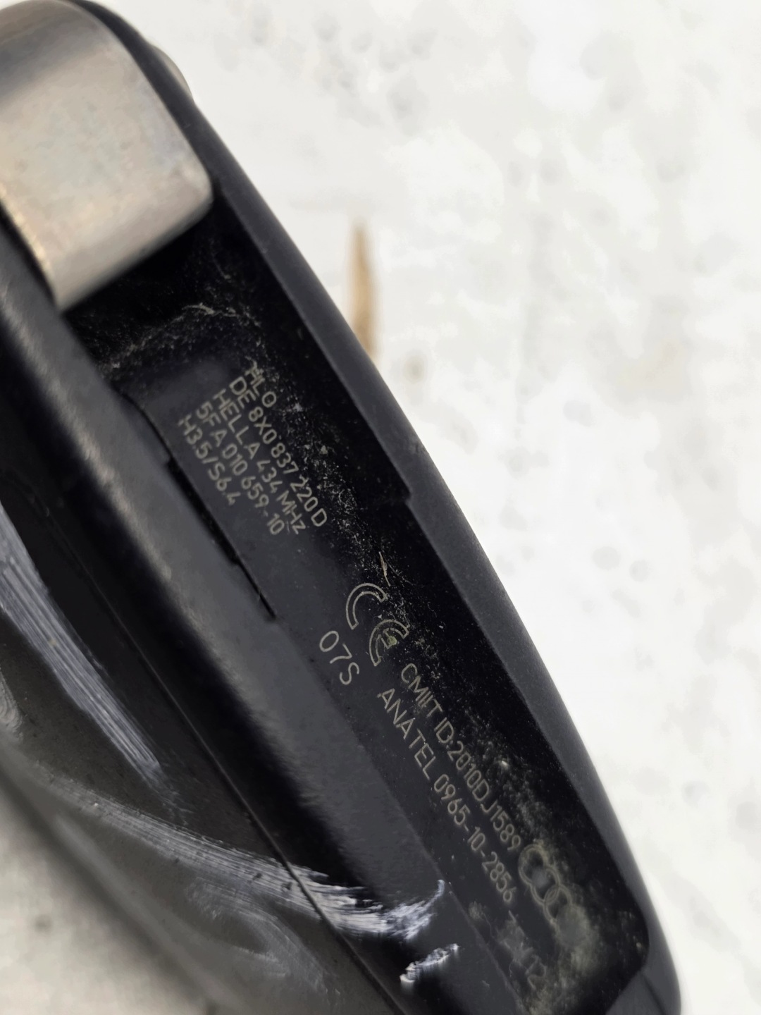 key PILOT SCYZORYK AUDI A1 8X Q3 8U 8X0837220D 5/26