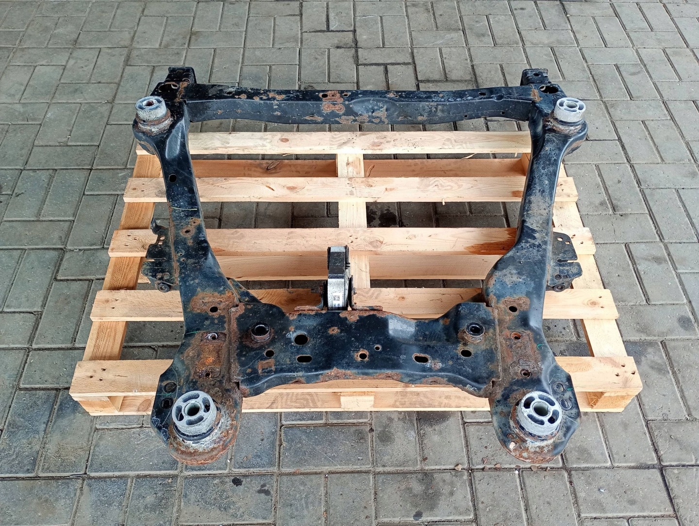 axle beam front subframe suspension beam Ford Explorer V 3.5 2011-2019