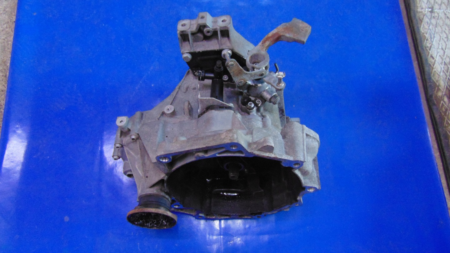 Getriebe 1.6 8V AUDI A3 8P GOLF V PASSAT B6 TOLEDO III OCTAVIA