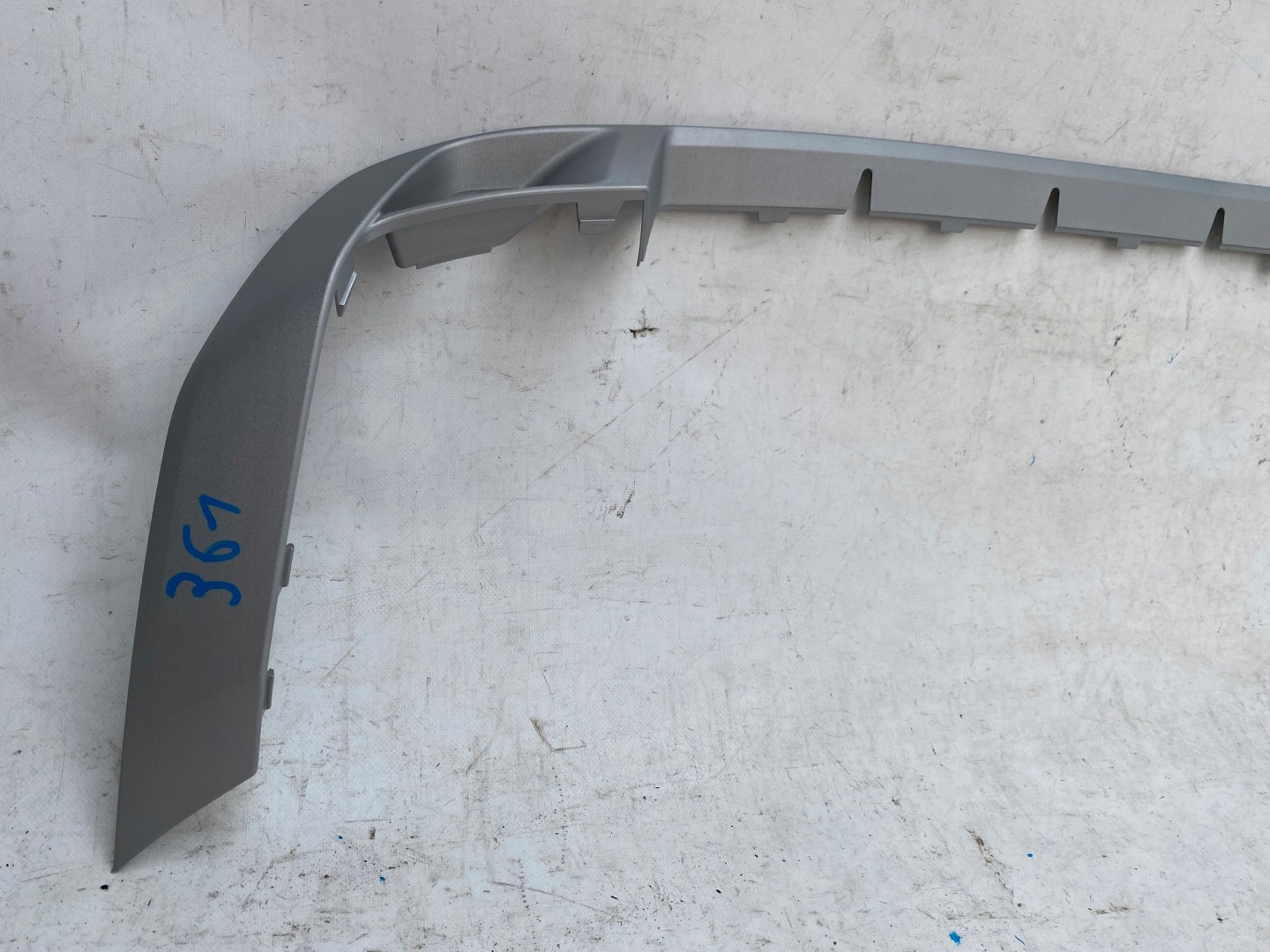 SEAT ATECA 16- SPOILER accessories of a bumper front 575806333