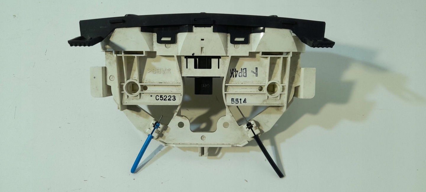Mazda 3 BK Unite commande clima C52235514 (P1)