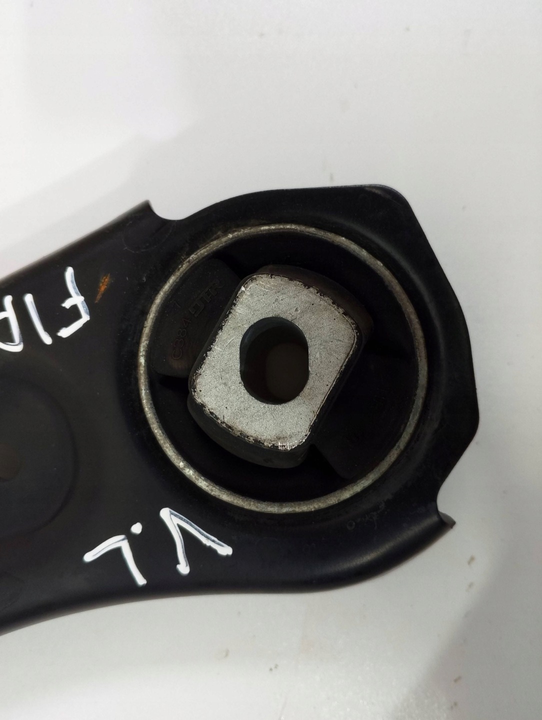 Fiat 500X Jeep Renegade arm front left (Q585)