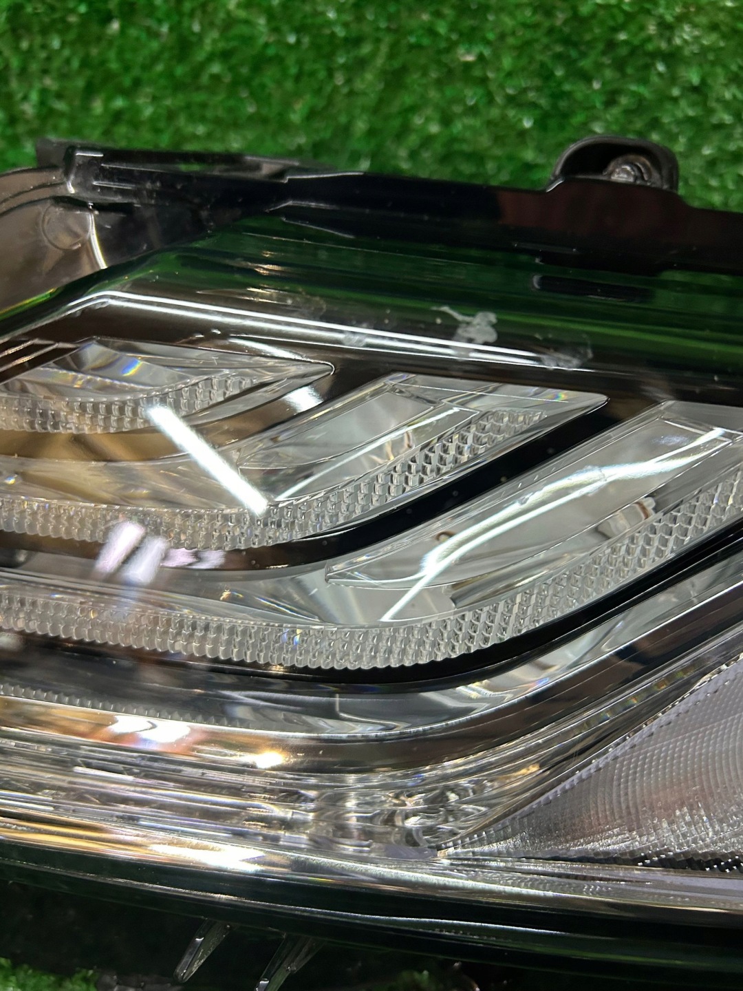 REFLEKTOR left TOYOTA CAMRY VIII FULL LED NR.R