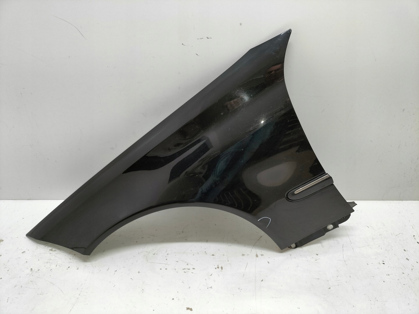 fender front front left MERCEDES CLC CL203 08-11