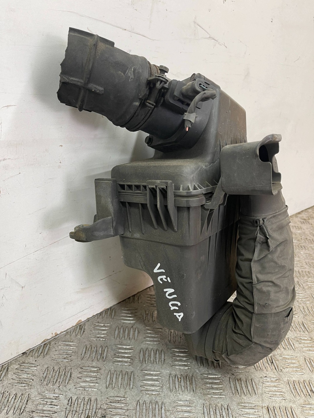 luftfiltergehäuse KIA VENGA 1.6 CRDI 28110-1P200
