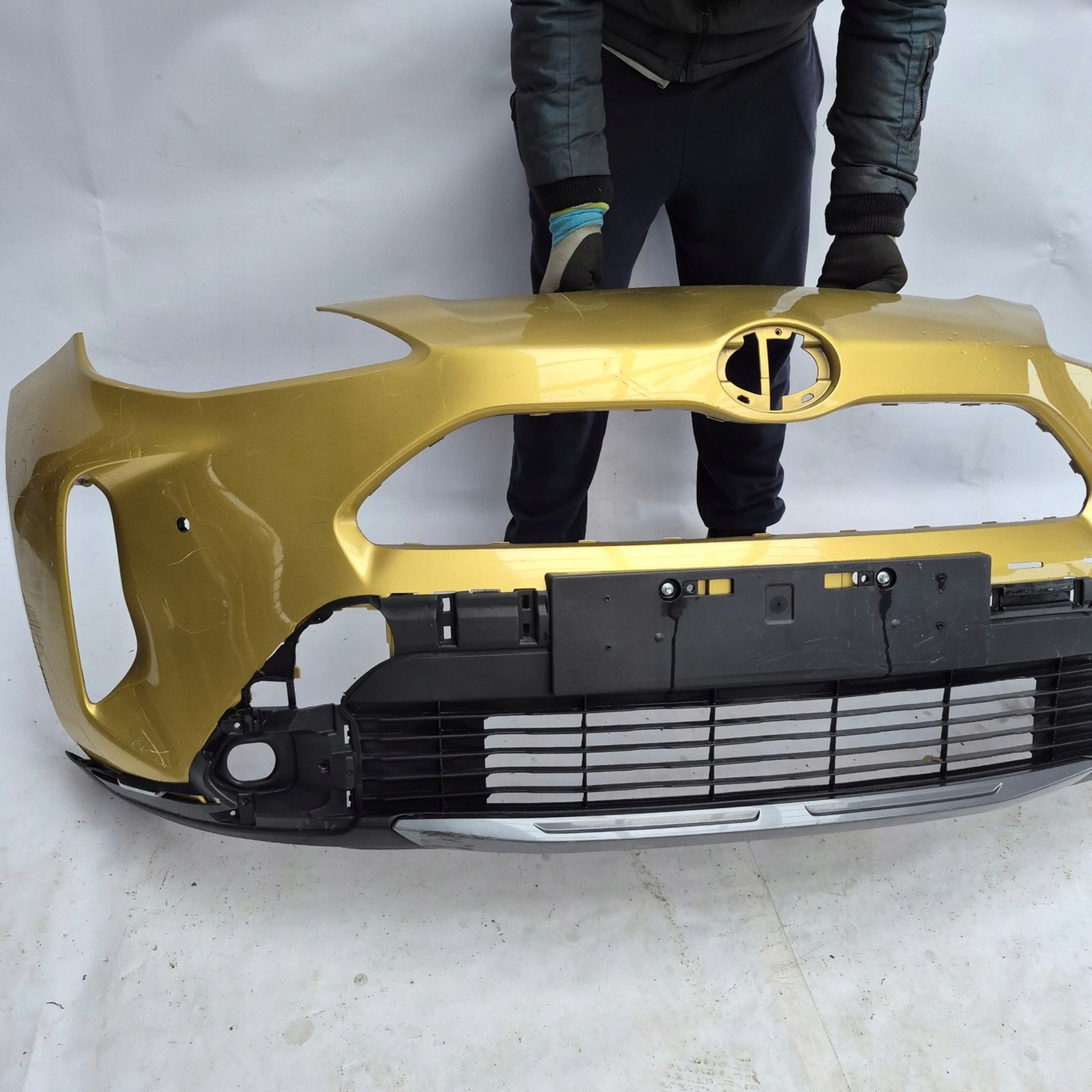 TOYOTA YARIS CROSS ADVENTURE 21- bumper front front PDC 52119-0DC20