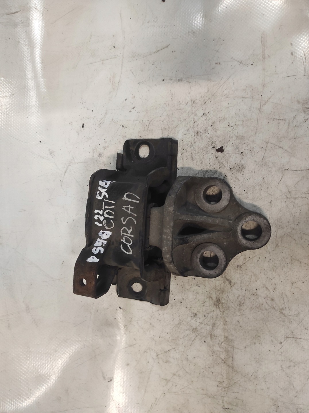 engine mount OPEL CORSA D