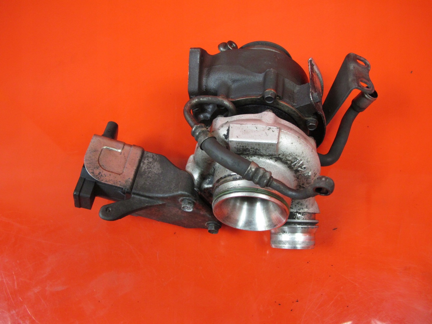 BMW and 1 E87 E81 E90 E91 E60 2.0 D turbo