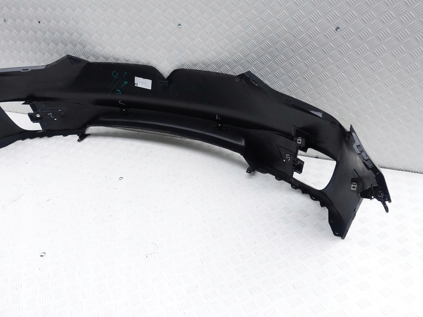 TESLA MODEL X bumper front 1034830-00-H