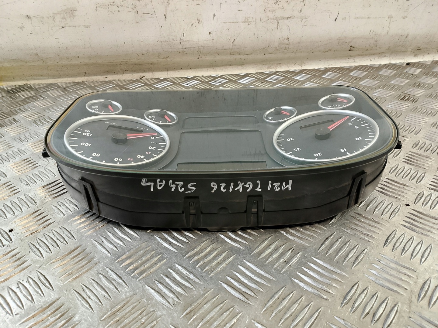 dials MAN TGX 18 T 81. 27202-6228