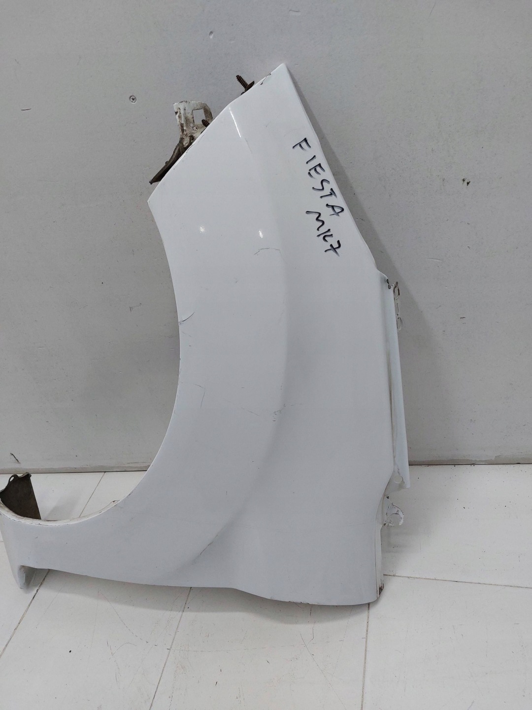 FORD FIESTA MK7 08-17r fender left front