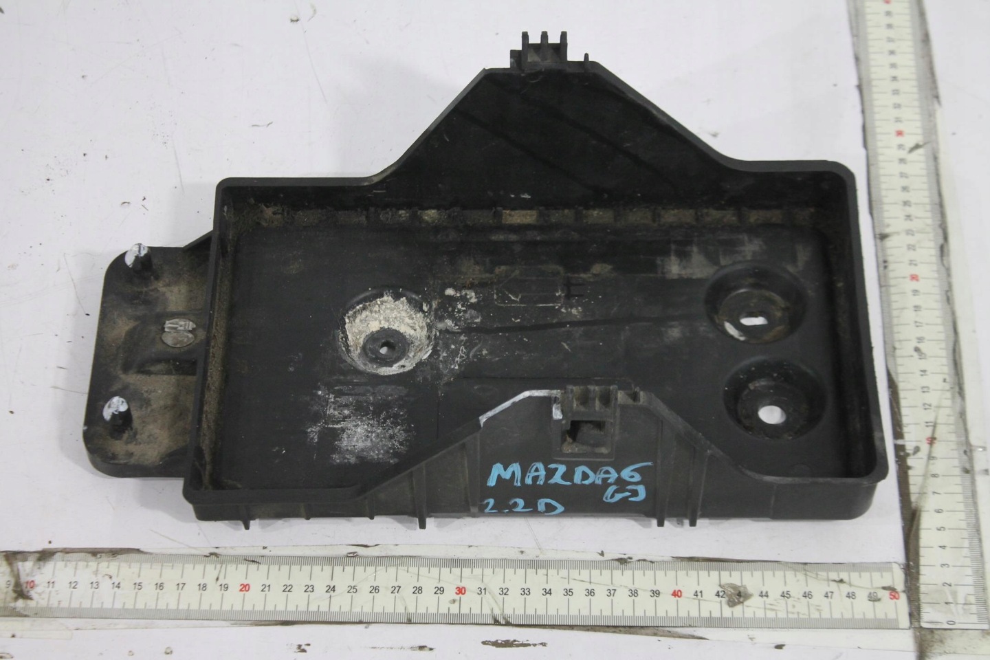 držač akumulatora KE7056041 MAZDA 6 GJ 12-14