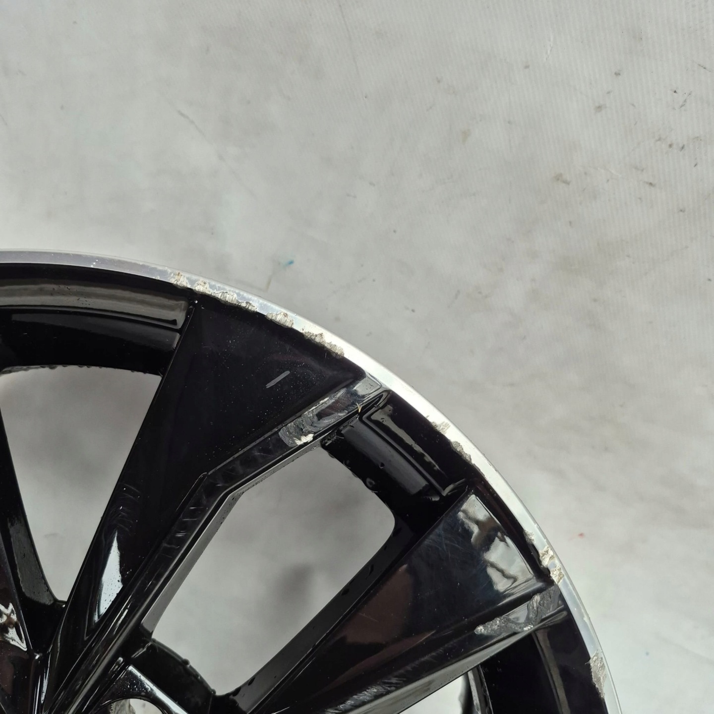 SKODA FABIA III RAPID disc aluminium 16" 6V0601025