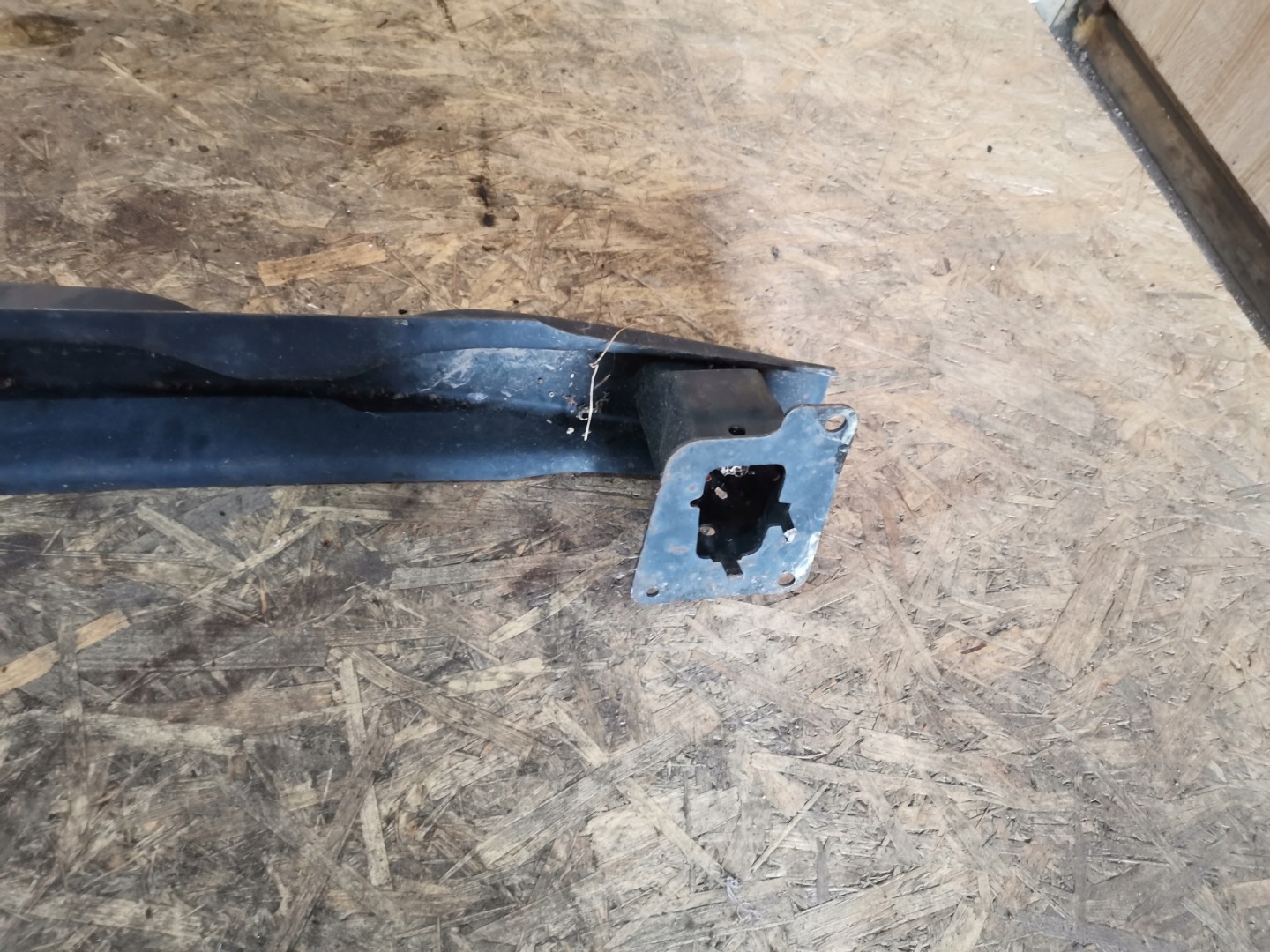 TRAVERSA paraurti posteriore VW TIGUAN 5N 5N0807557