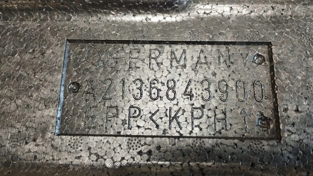 Mercedes-Benz E W213 boot floor well A2136843900