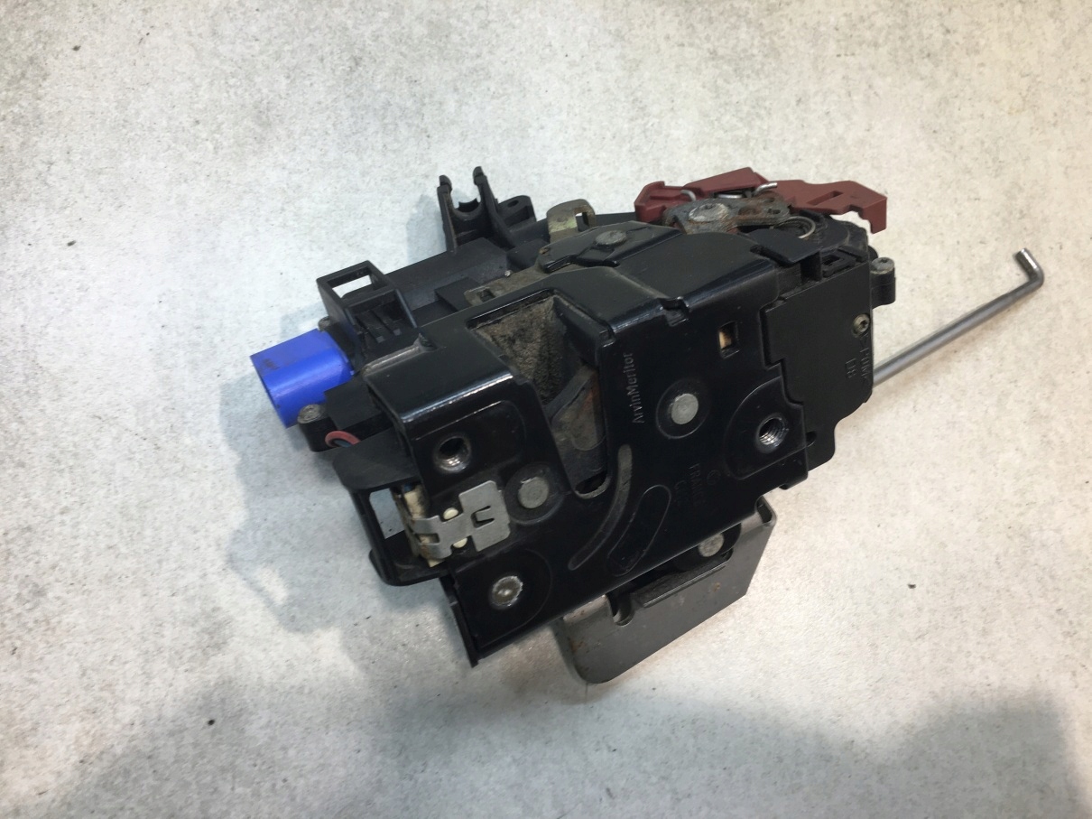 lock door right AUDI A3 8P 3D 4E0837016 7 PIN