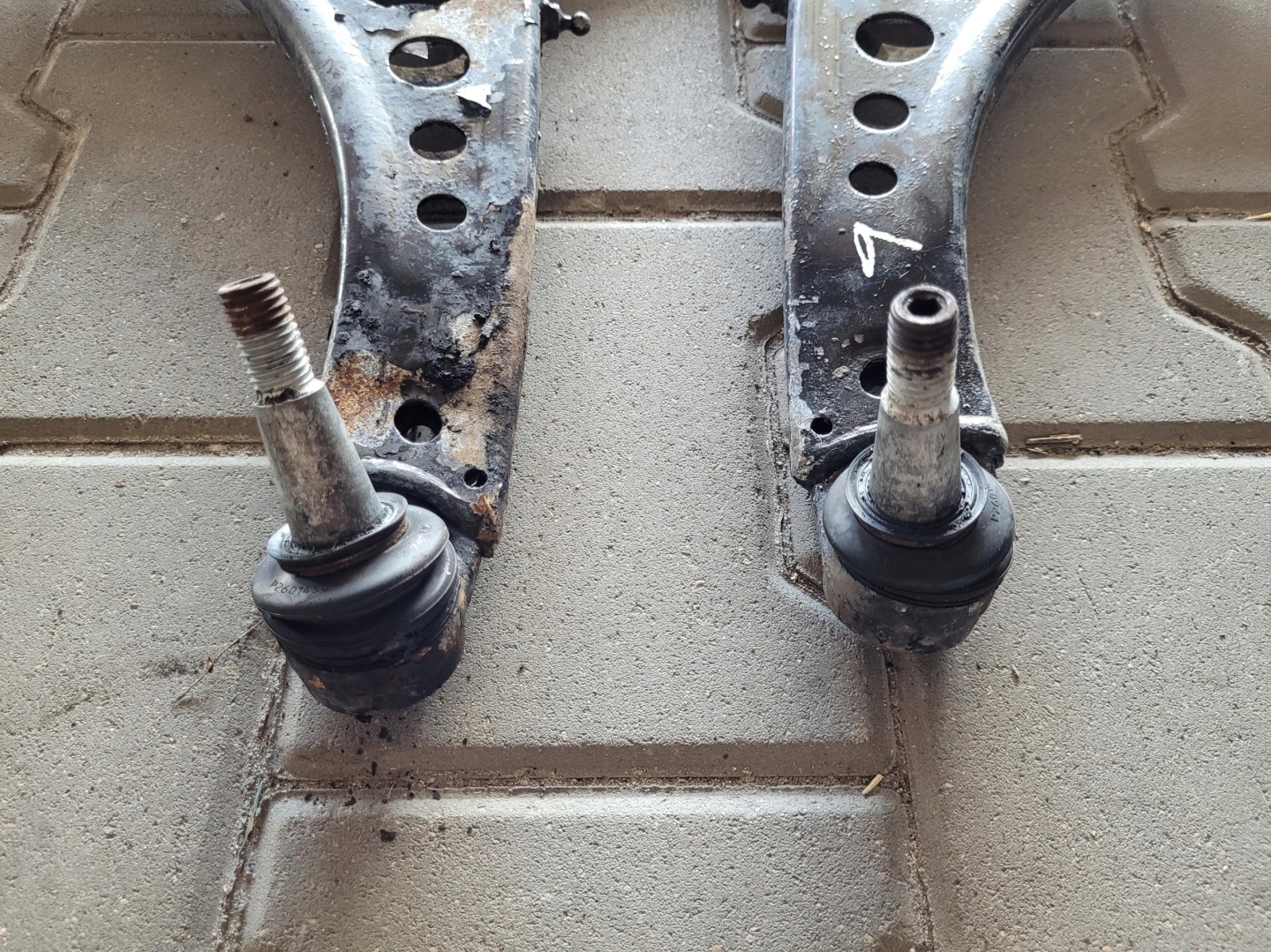 arm front front lower left OPEL INSIGNIA B 1.6 D CDTI