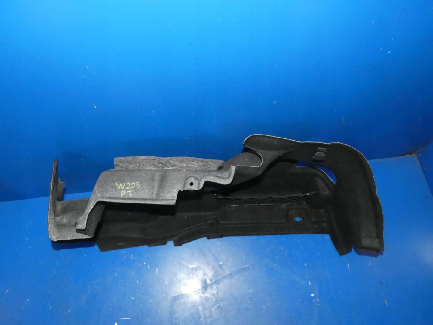 MERCEDES C KLASA W205 side upholstery boot right rear part