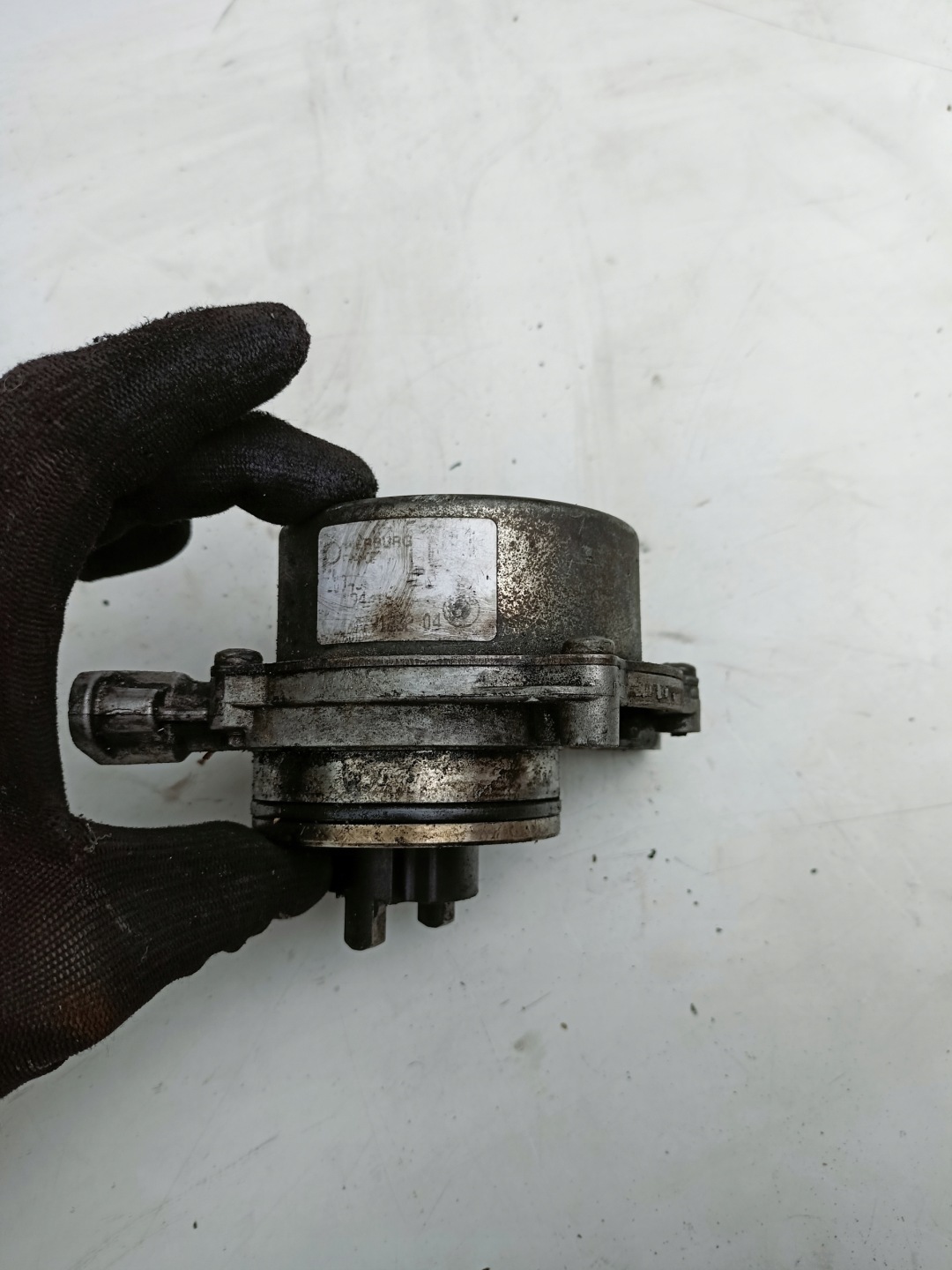 VACUM pump BMW E65 3.0 D