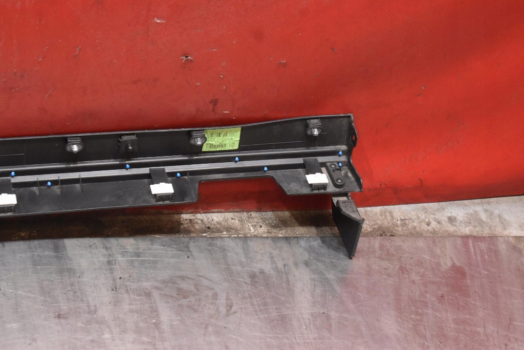 cap threshold right black KIA SPORTAGE 5 V 21-25