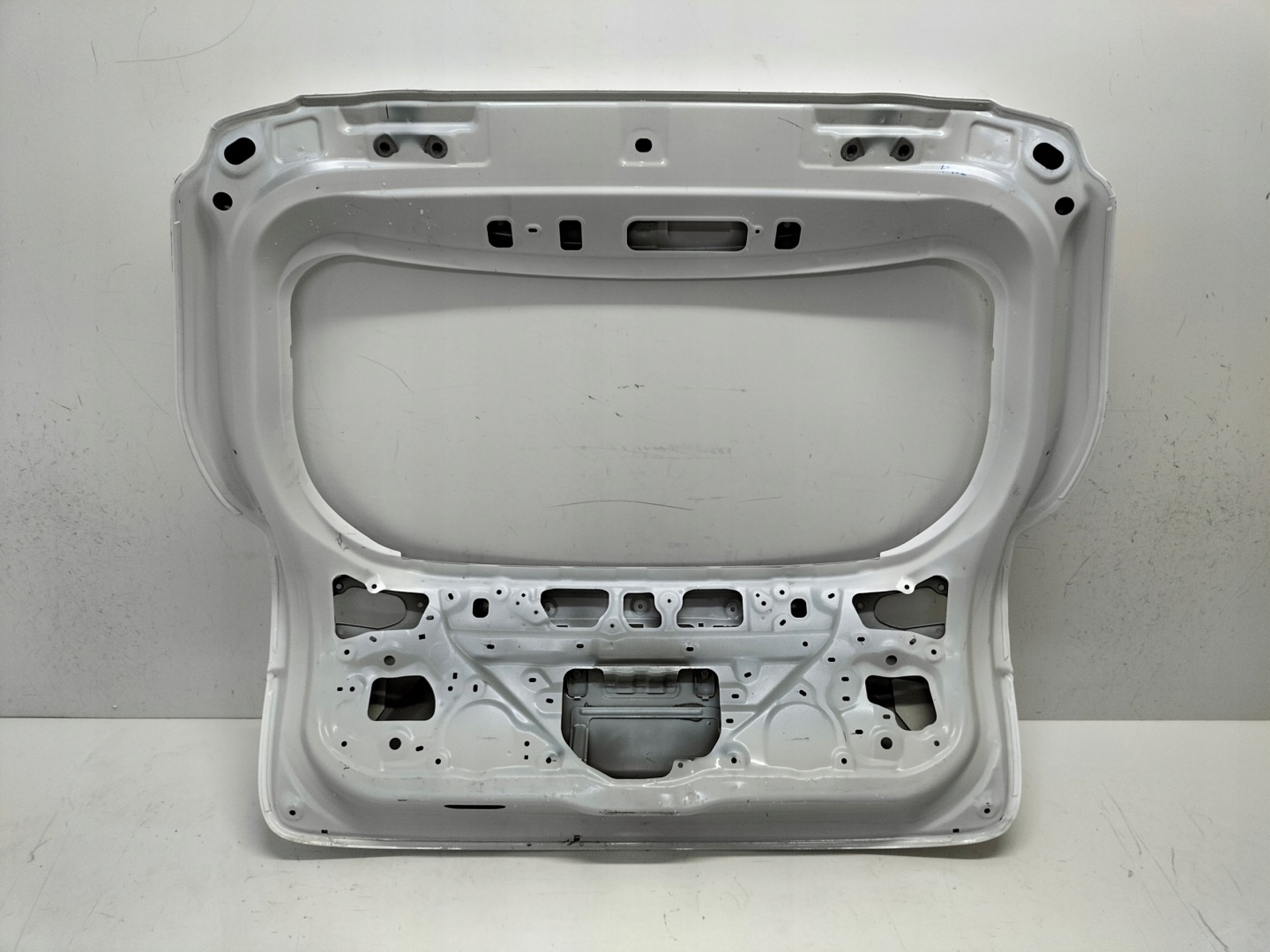 boot doors boot rear part TOYOTA YARIS CROSS 20